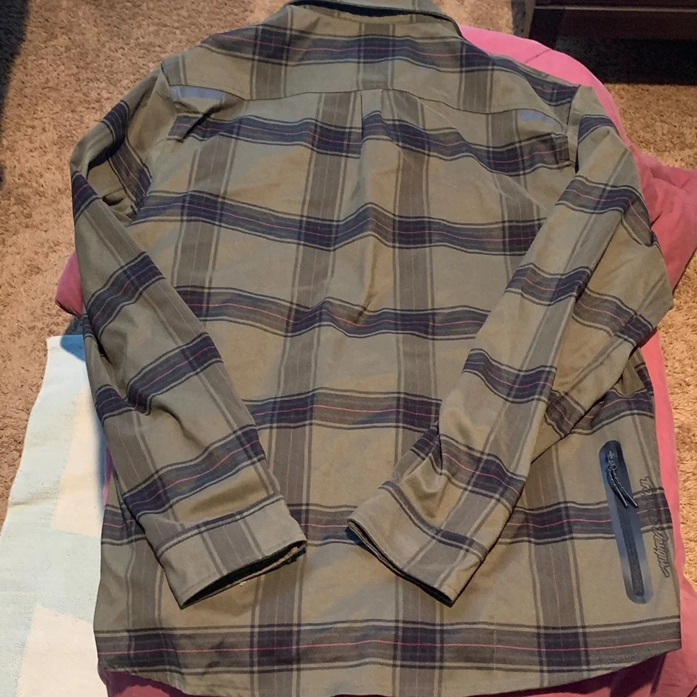 TLD Olive Plaid Grind Flannel EUC - Picture 5 of 5